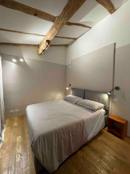 Romantic Attic Room With Panoramic View Bologna Luaran gambar
