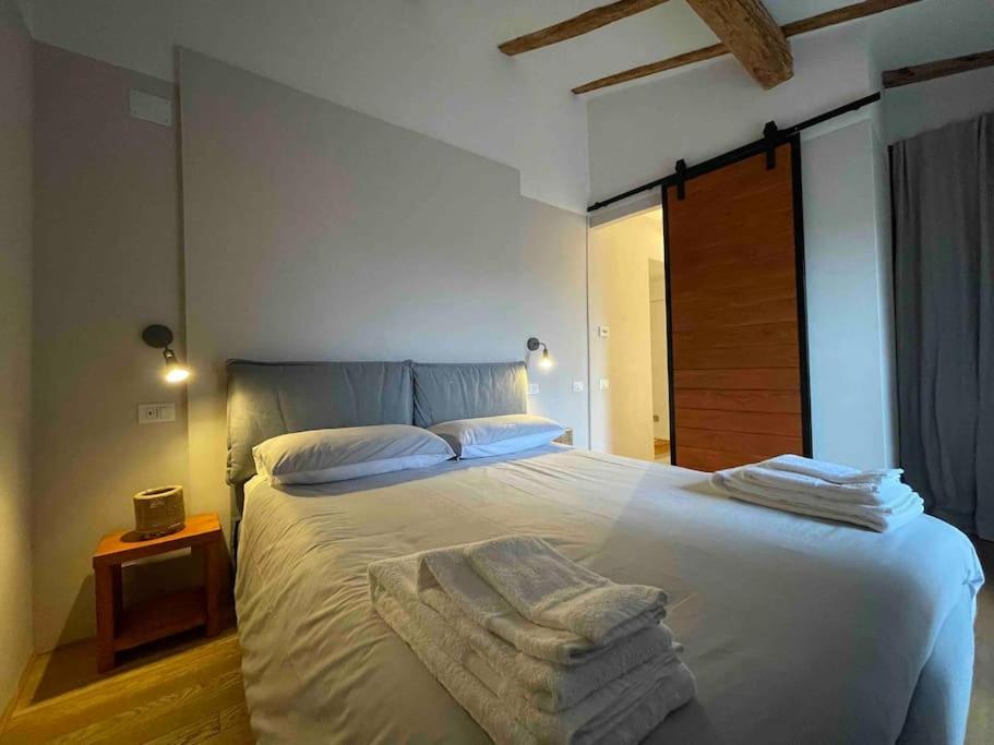Romantic Attic Room With Panoramic View Bologna Luaran gambar